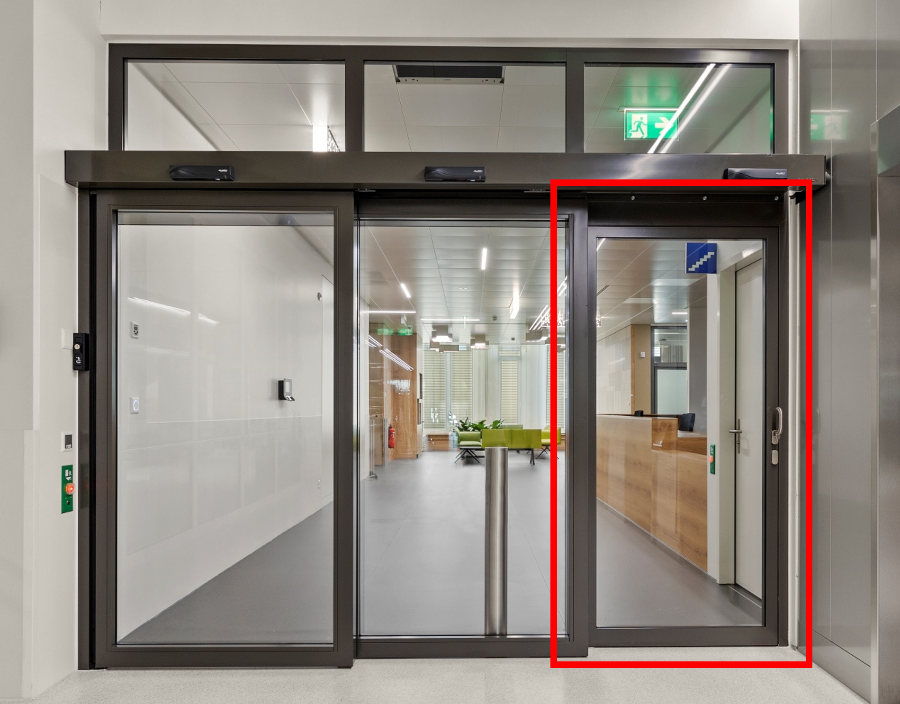 Teleskopschiebetür mit Fluchtweg